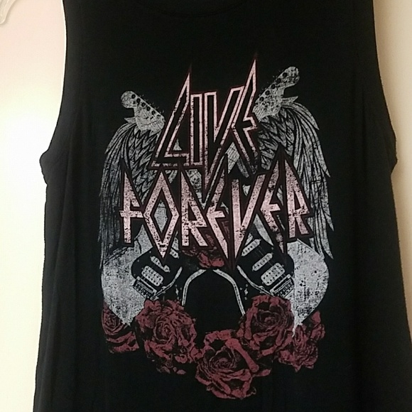 Rosie Harlow Tops - Rosie Harlow | Graphic Tee Tank small